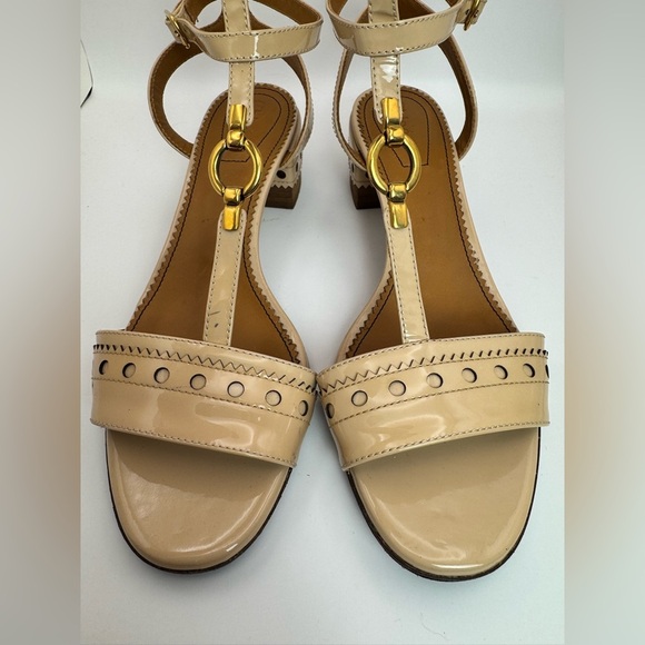 NEW Chloe Beige Patent Leather Perry T-Strap Block Heel Sandals Size 39 - Picture 6 of 10